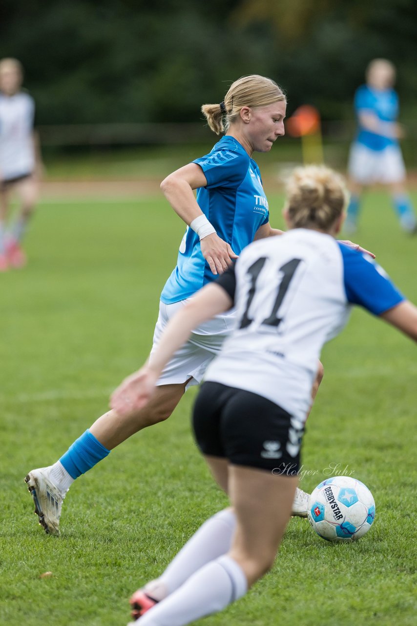 Bild 332 - wBJ VfL Pinneberg - Germania Schnelsen : Ergebnis: 15:1